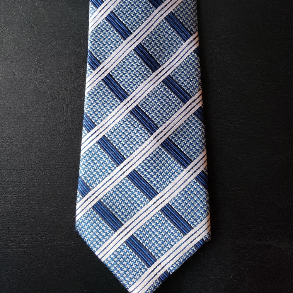 Men's 100% silk necktie